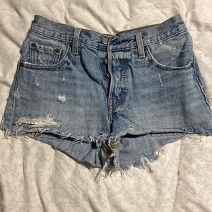 Levi’s shorts